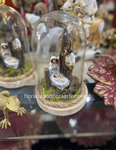 Natività in campana di vetro