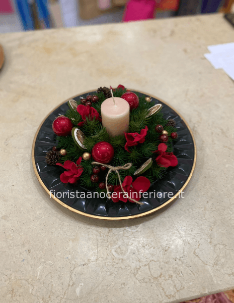 composizione natalizia fiori finti