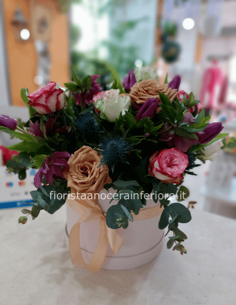 composizione in scatola colorazione in tema vintage